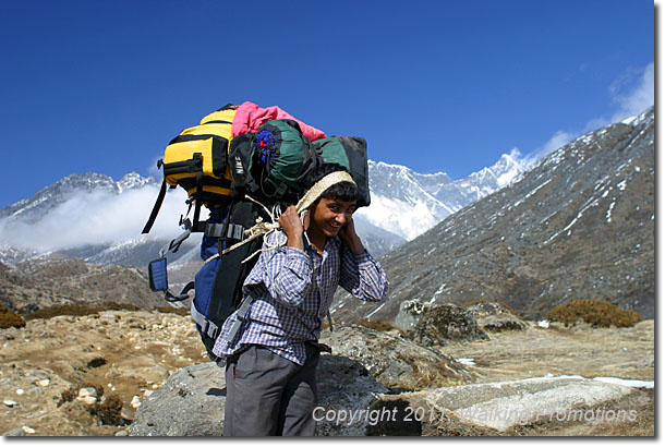 Everest Base Camp Trek, Overweighed Porters, Tengboche to Dingboche, Nepal